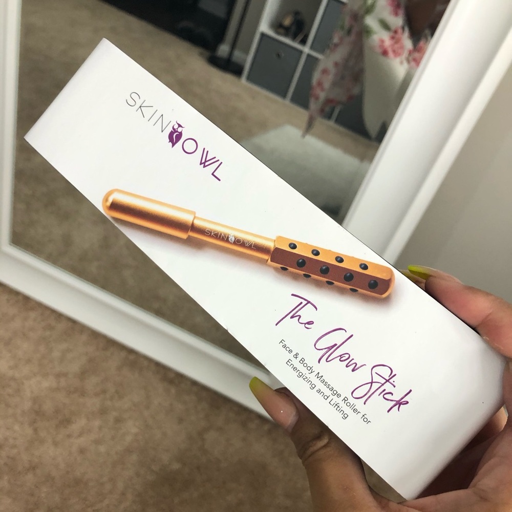 NIB Skin Owl Glow stick